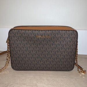 Michael Kors Crossbody